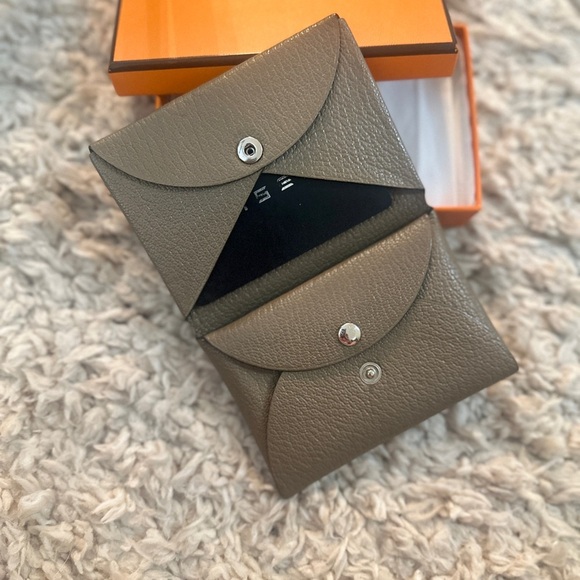 Hermès Taupe Calvi Duo Wallet - Picture 2 of 12